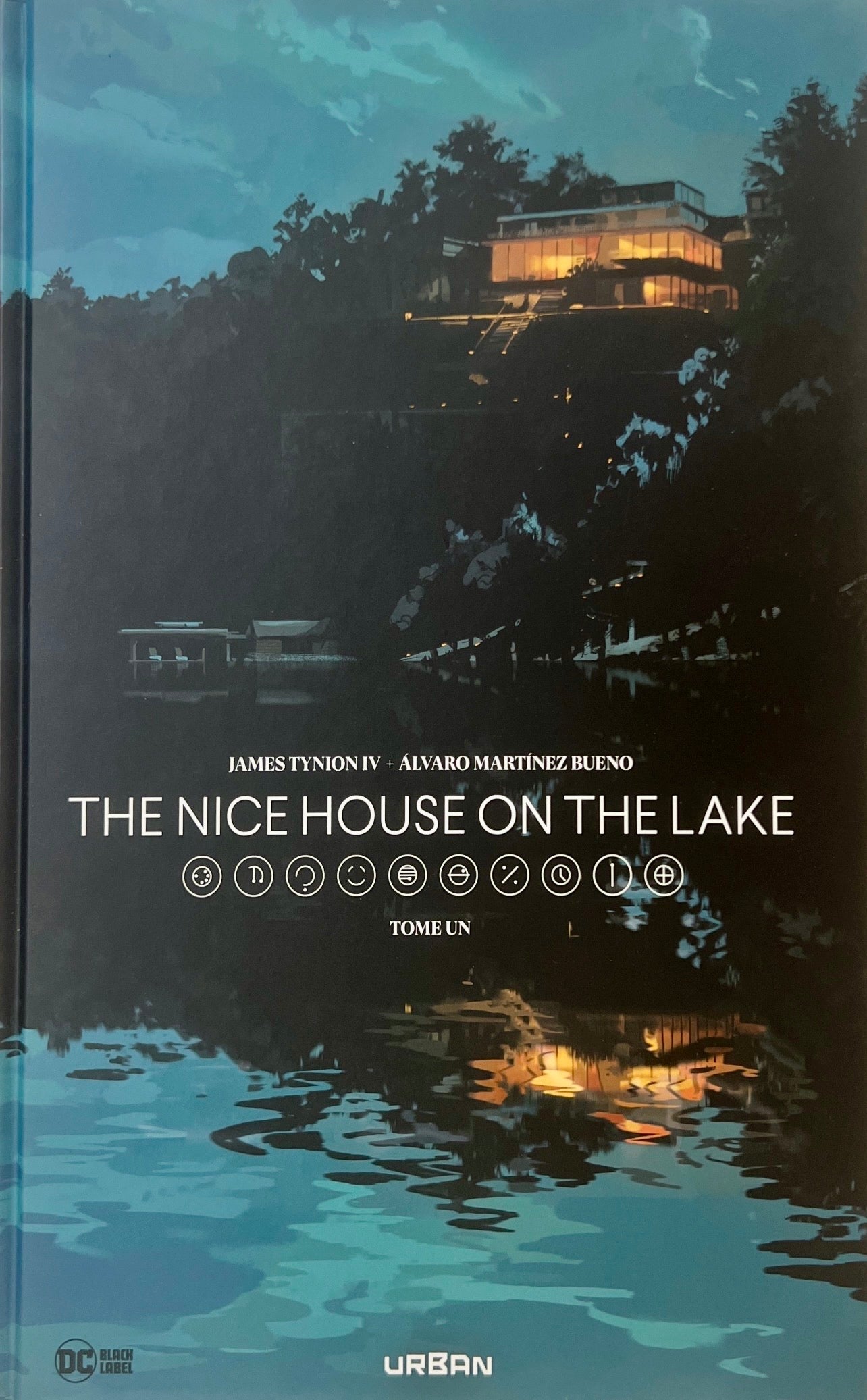 The nice house on the lake Tome 1 CHIC BOUTIQUE