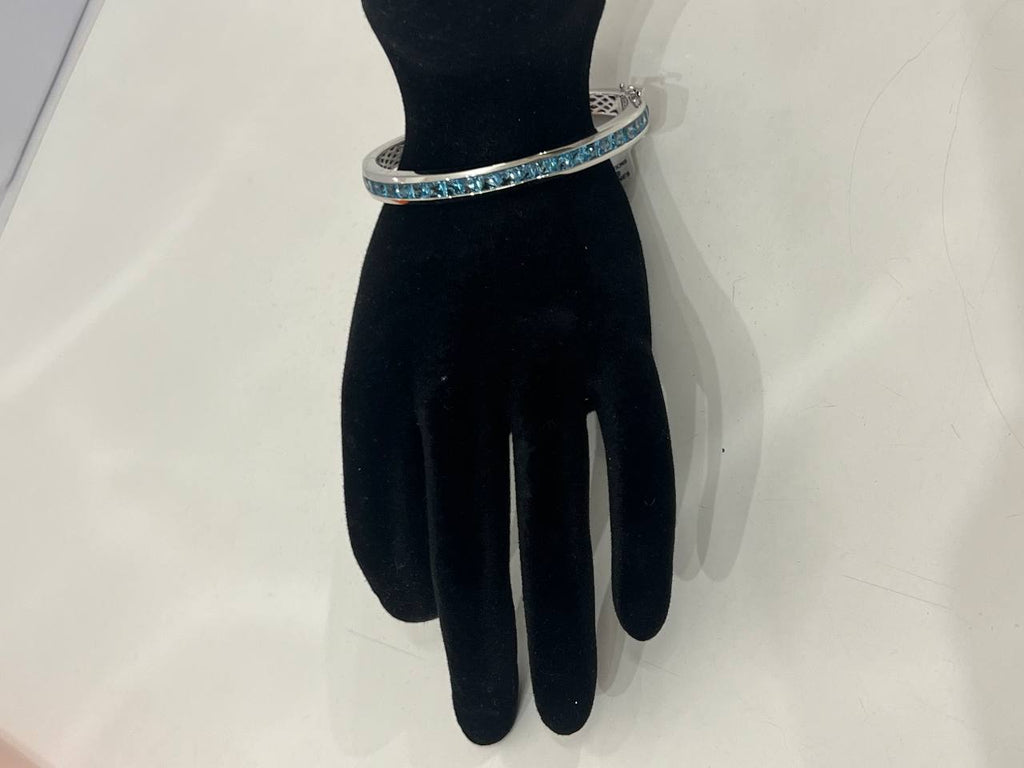 Bracelet jonc argenté orné de pierres bleues étincelantes My Store
